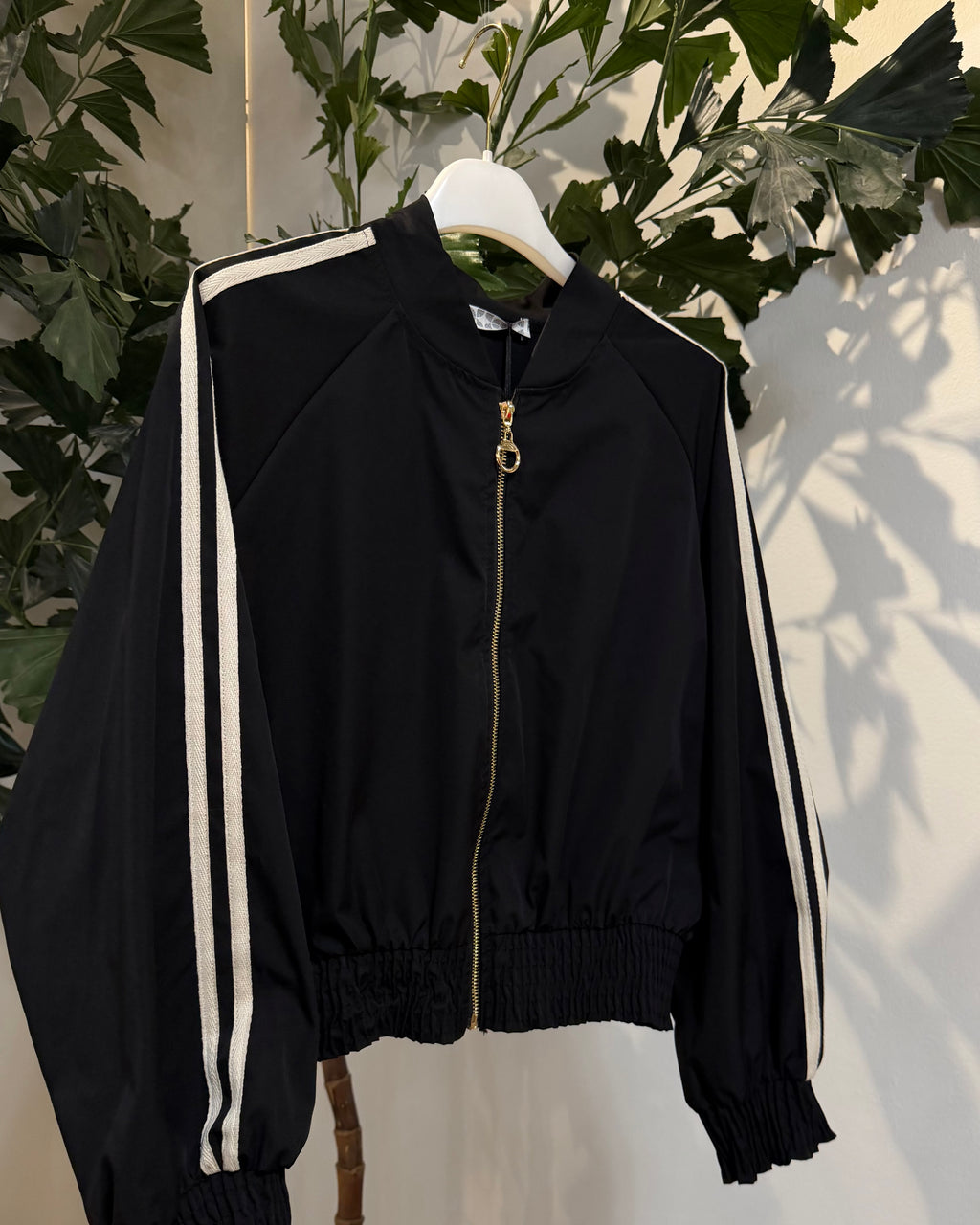Kurzjacke mit Streifen