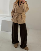 Kurzer Trenchcoat