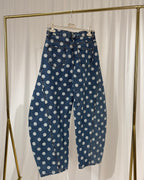 Jeans mit Punkten