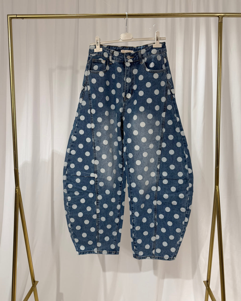 Jeans mit Punkten