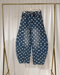 Jeans mit Punkten