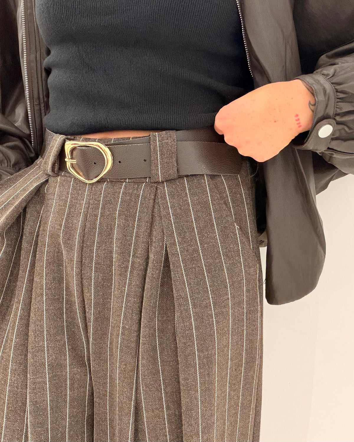 Stoffhose mit Nadelstreifen