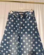 Jeans mit Punkten
