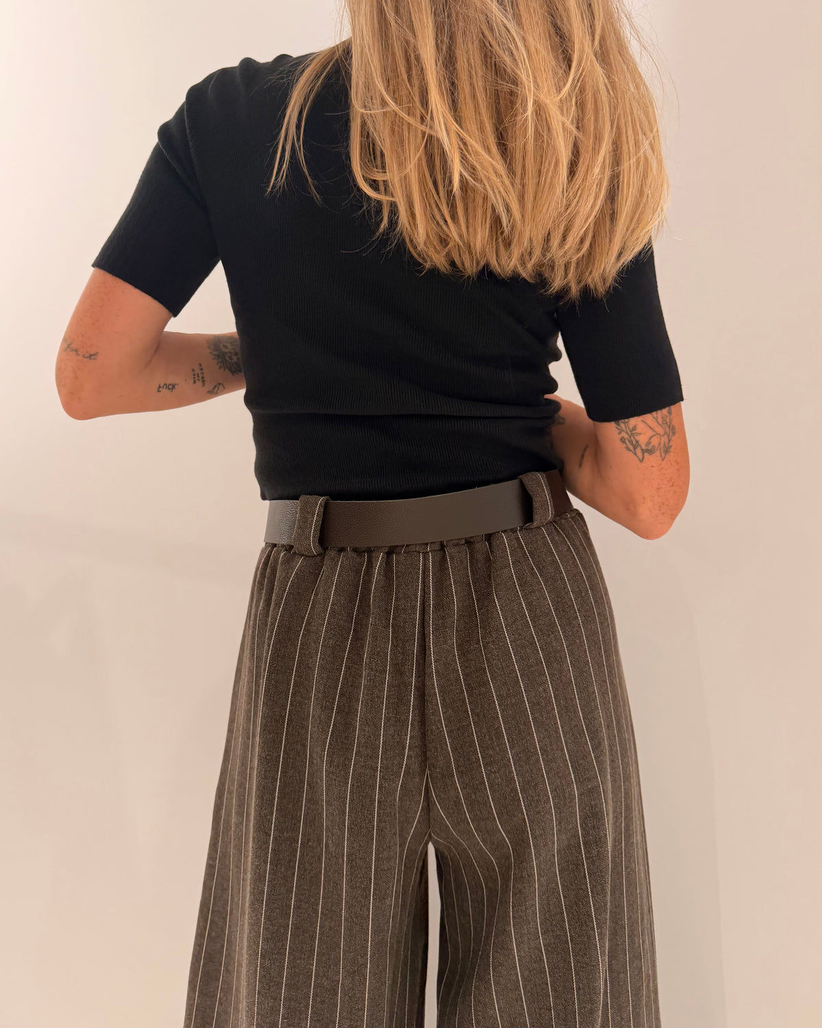 Stoffhose mit Nadelstreifen
