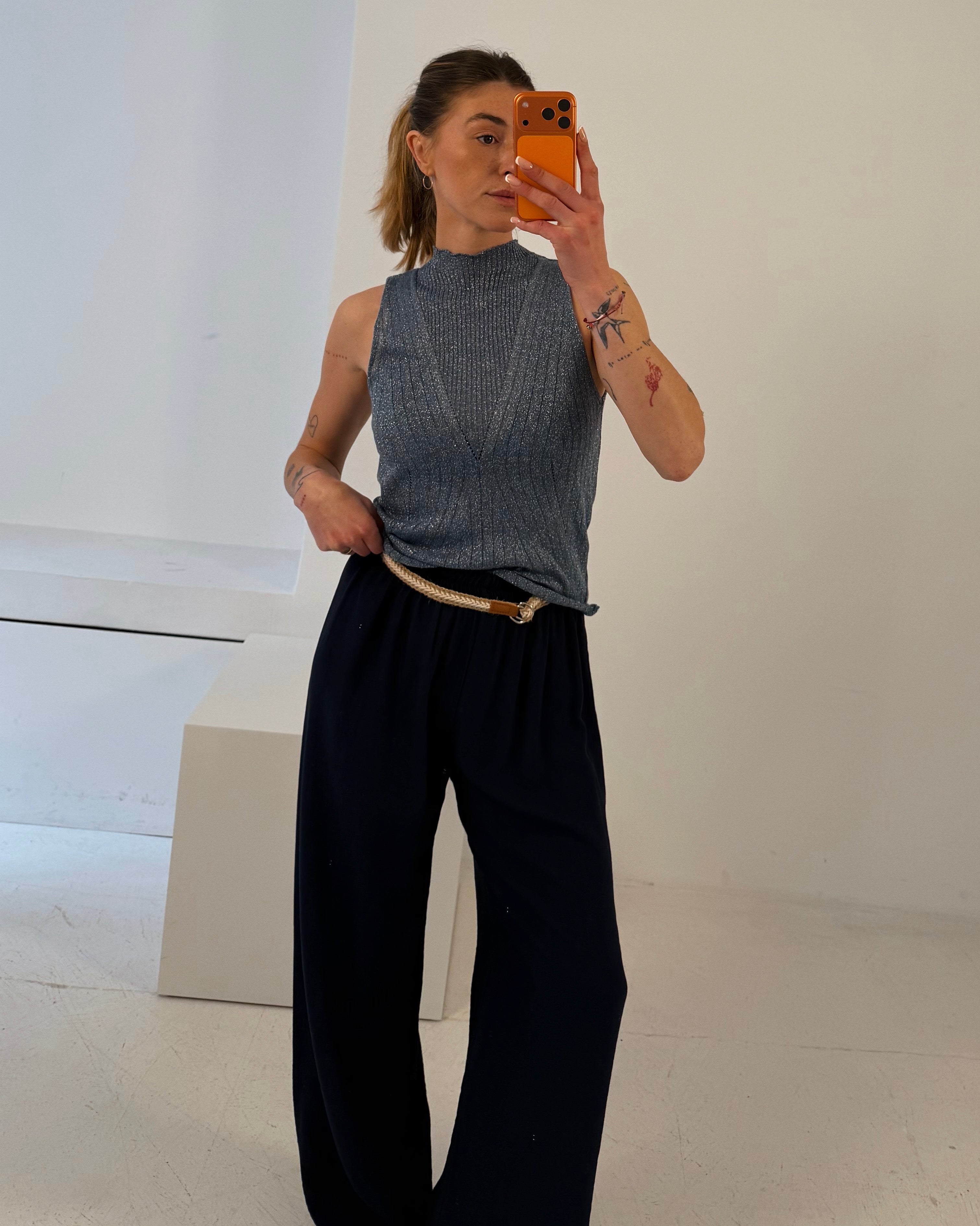 Stoffhose mit Gürtel