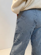 Hose mit Lochstickerei