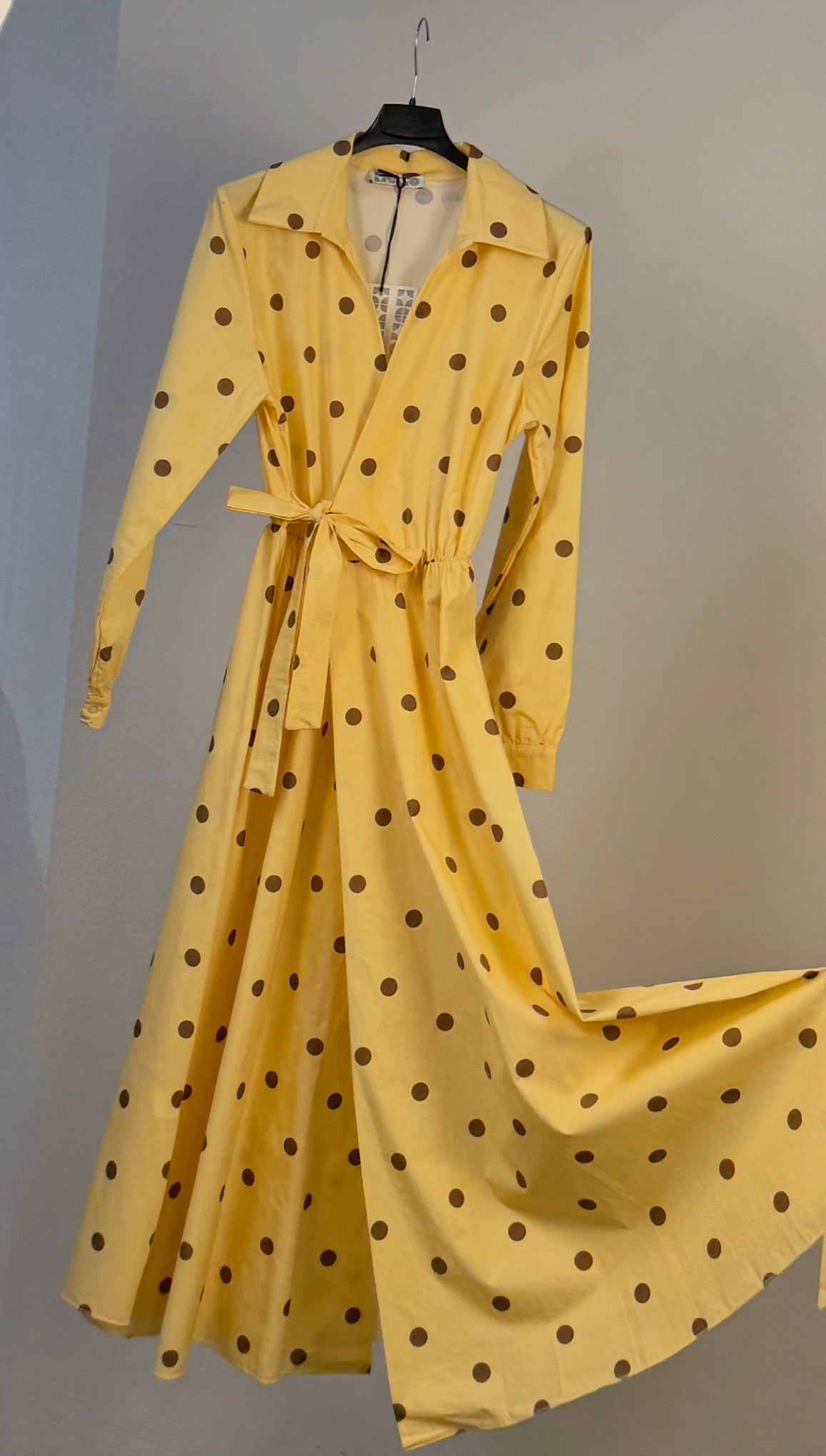 Wickelkleid mit Punkten