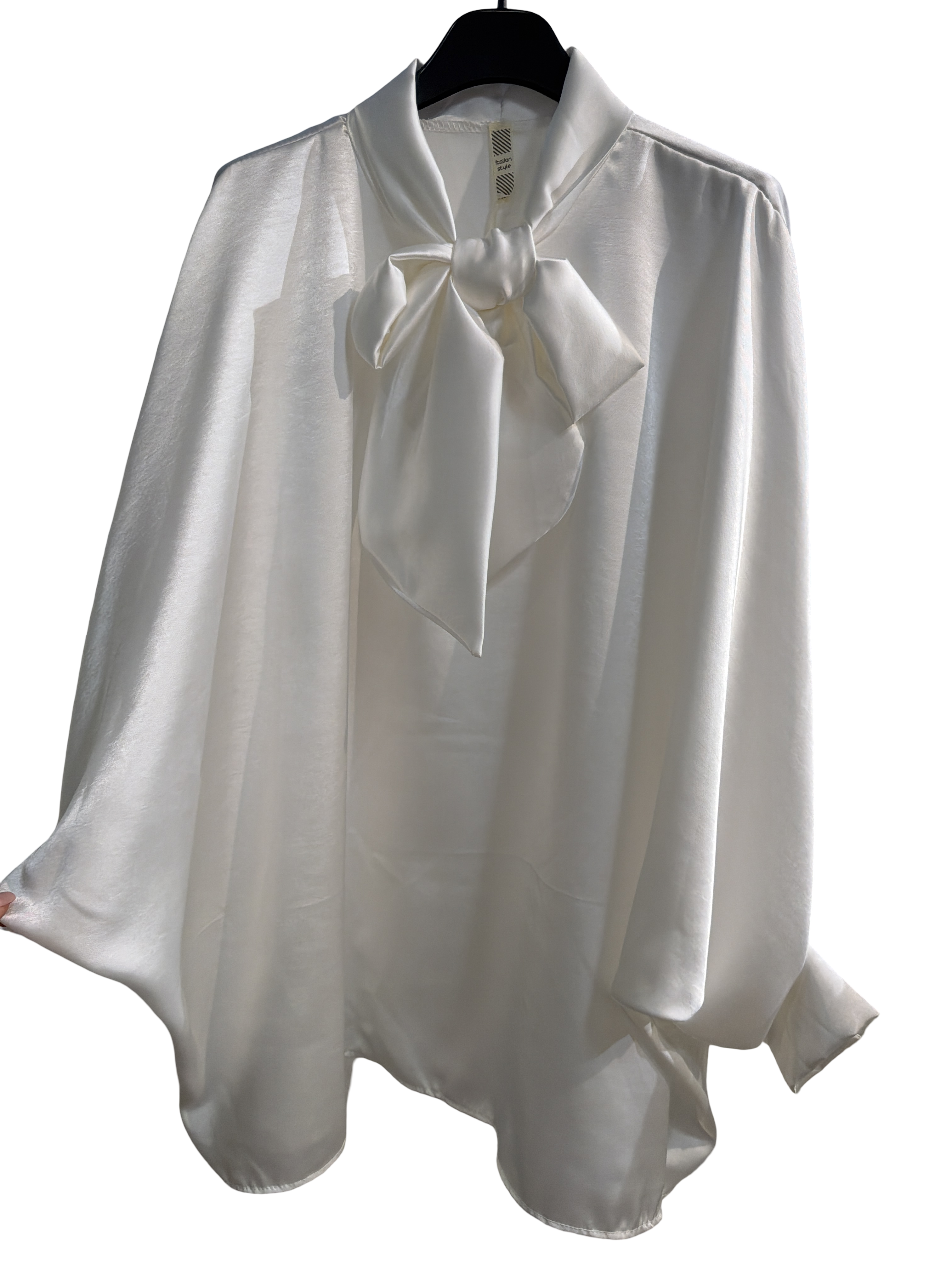 Oversized Bluse in Satinoptik