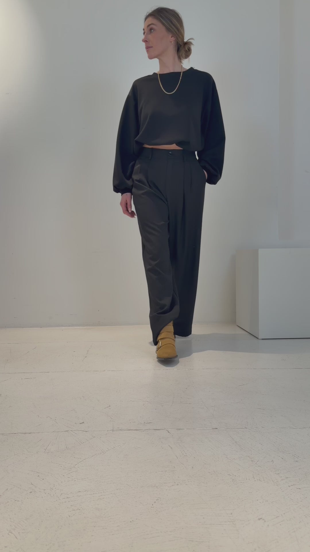 Stoffhose mit Bundfalten